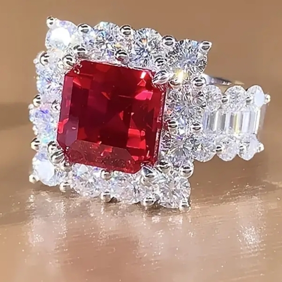 New stunning women's red ring size 6 - Picture 3 of 4